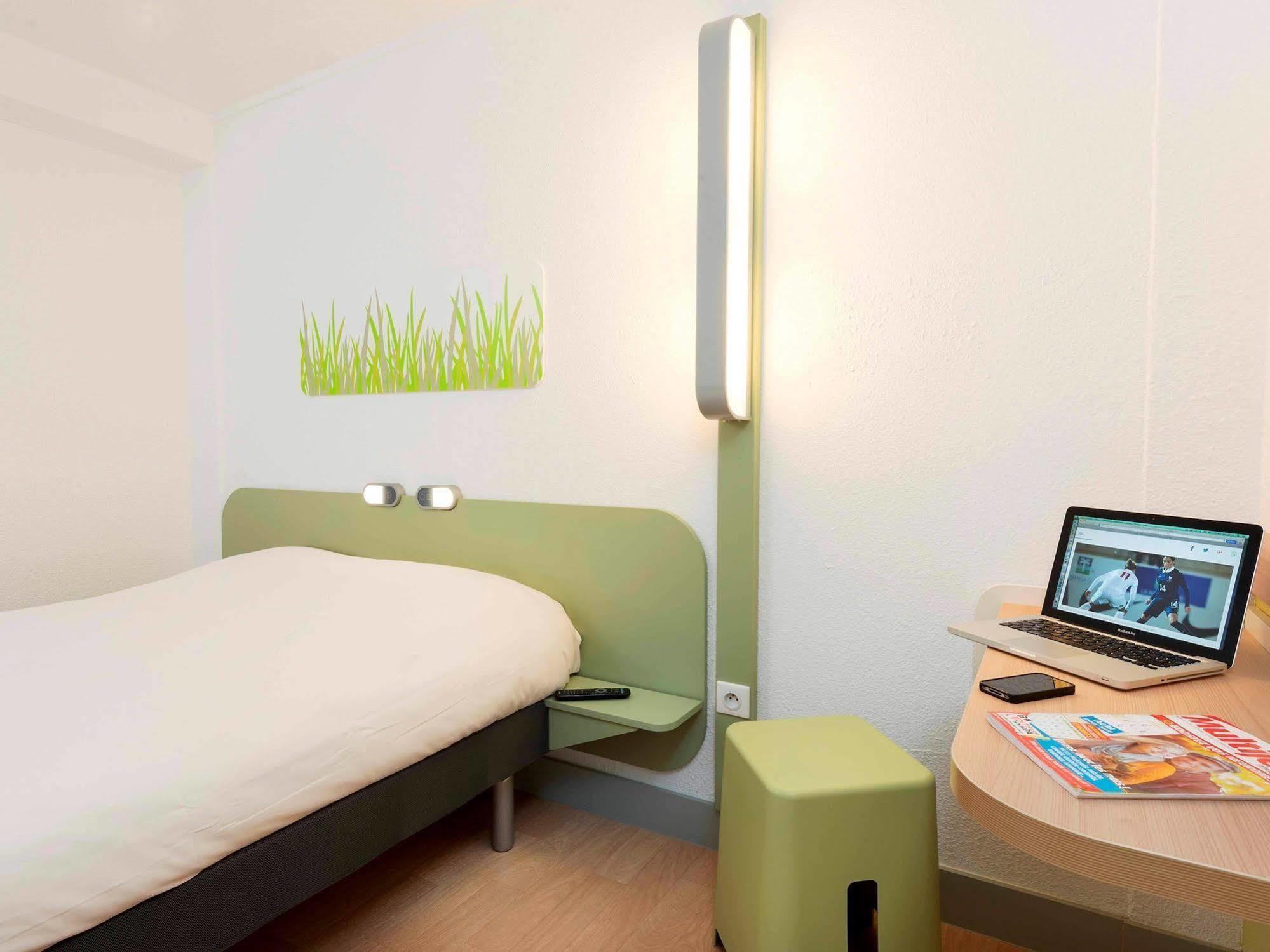 Ibis Budget Beziers Est La Giniesse Hotel Bagian luar foto